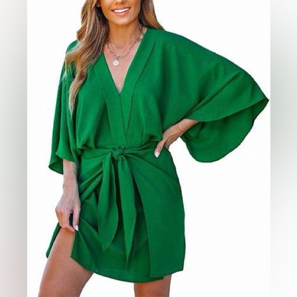 Green 💚 mini dress flowy!
